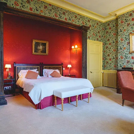 Chateau La Comtesse De Loire & Hotel