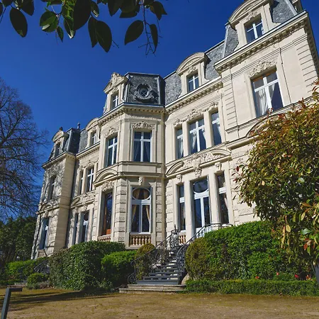 Chateau La Comtesse De Loire & 쏘뮤흐