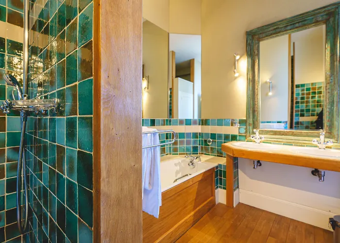 Château La Comtesse De Loire&spa 4*